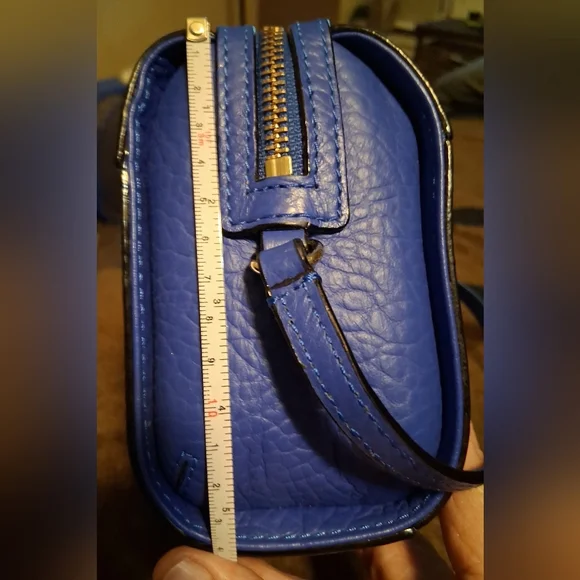 Kate Spade Perri Lane Bubble Crossbody - Picture 4 of 13